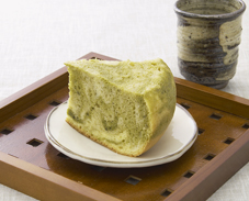 抹茶のふわふわマーブルケーキ